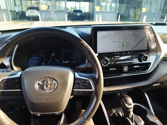 2022 Toyota Highlander IV (XU70), чёрный, 5350000 рублей - вид 8