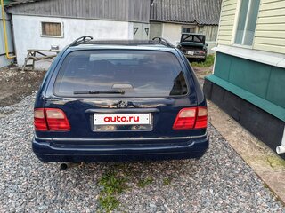 1996 Mercedes-Benz E-Класс 230 II (W210, S210), синий, 300000 рублей, вид 4