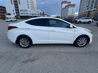 2013 Hyundai Elantra V (MD) Рестайлинг, белый, 1070000 рублей, вид 5