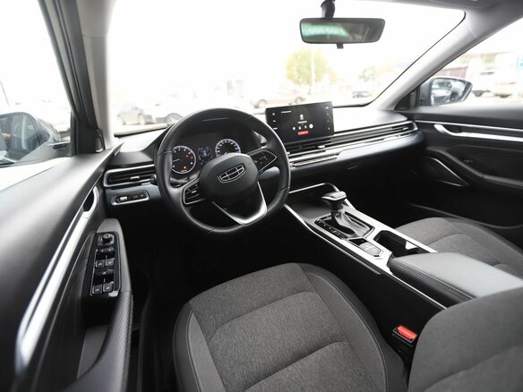 2024 Geely Emgrand II, серый, 1600000 рублей - вид 9