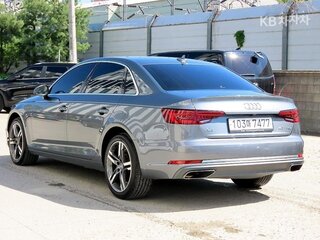 2020 Audi A4 35 TFSI V (B9) Рестайлинг, серебристый, 2300000 рублей, вид 3