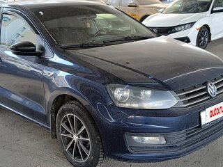 2017 Volkswagen Polo V Рестайлинг, синий, 760000 рублей, вид 1