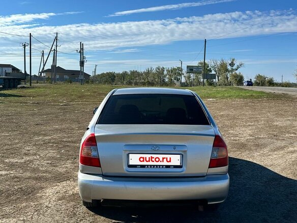 2005 Hyundai Accent ТагАЗ II, серебристый, 220000 рублей - вид 3