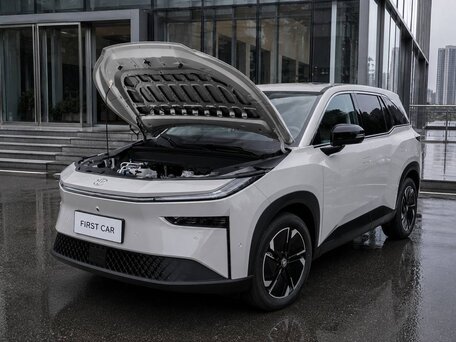2026 Toyota bZ3X 58.3 kWh, серый, 2729512 рублей, вид 3