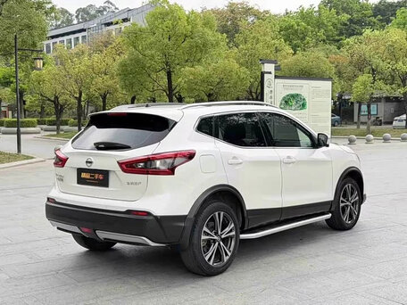 2023 Nissan Qashqai II Рестайлинг, белый, 1520000 рублей, вид 5