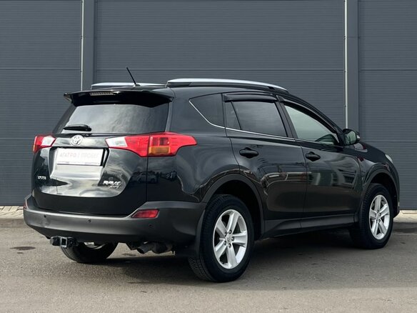 2012 Toyota RAV4 IV (XA40), чёрный, 2030000 рублей - вид 4