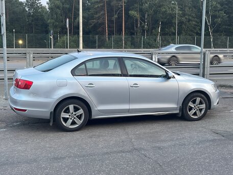 2013 Volkswagen Jetta VI, серый, 670000 рублей, вид 3