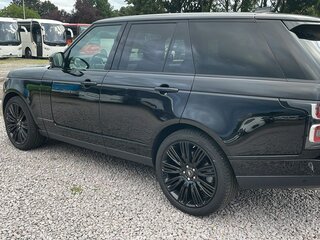 2021 Land Rover Range Rover IV Рестайлинг, чёрный, 8900000 рублей, вид 3