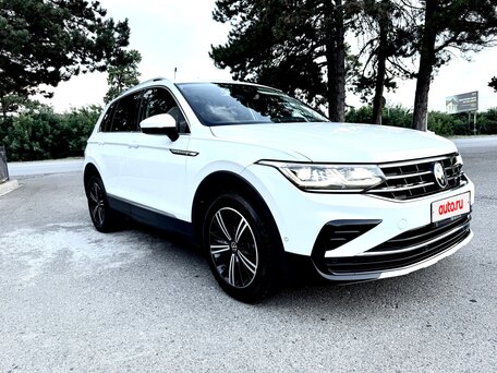 2021 Volkswagen Tiguan II Рестайлинг, белый, 3650000 рублей, вид 2