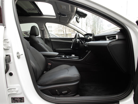 2024 Kia K5 III, белый, 4490000 рублей - вид 15