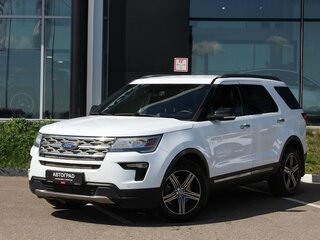 2018 Ford Explorer V Рестайлинг, белый, 2130000 рублей, вид 1