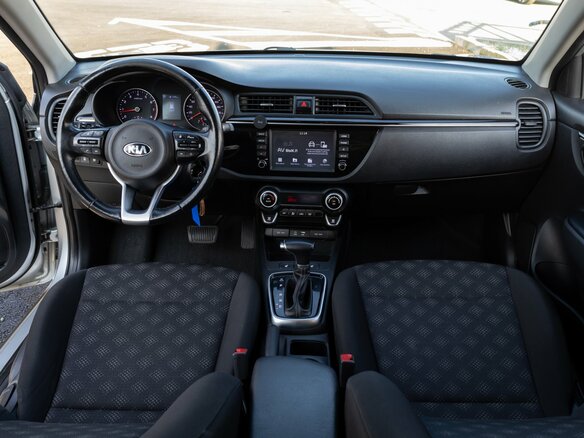 2019 Kia Rio X-Line IV, серебристый - вид 17