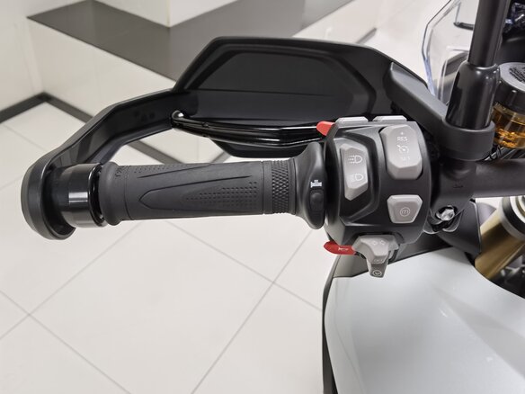2023 Triumph Tiger 1200, белый, 1950000 рублей - вид 34