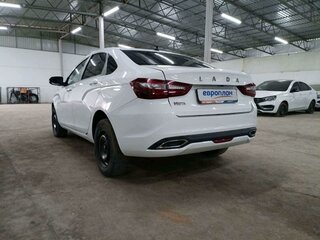 2023 Lada (ВАЗ) Vesta I Рестайлинг (NG), белый, 764845 рублей, вид 4