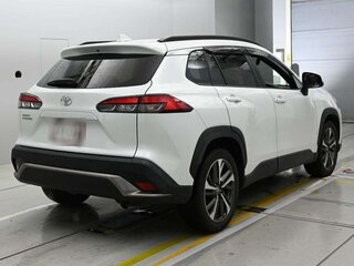 2022 Toyota Corolla Cross I, белый, 2300000 рублей, вид 3