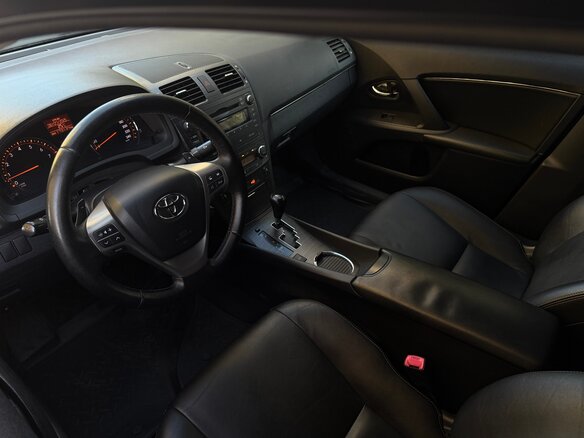 2009 Toyota Avensis III, фиолетовый, 1250000 рублей - вид 13