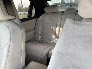 2026 BMW 7 серии 740 xDrive VII (G70) Рестайлинг, чёрный, 21900000 рублей, вид 5