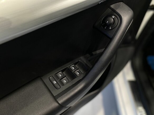 2019 Skoda Octavia III (A7) Рестайлинг, белый, 1399900 рублей - вид 11