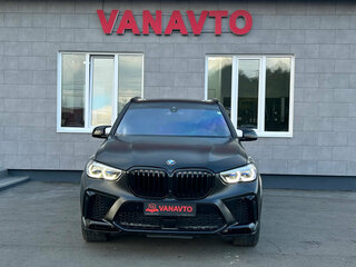 2022 BMW X5 40i IV (G05/G18), чёрный, 7550000 рублей, вид 2