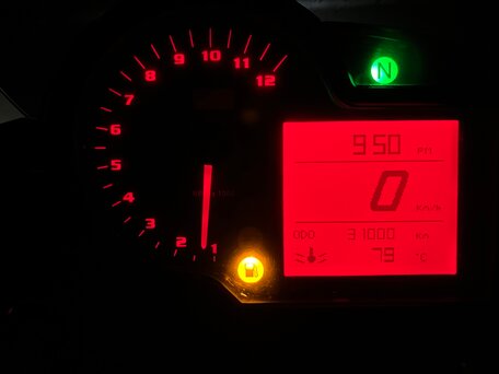 2007 Aprilia Tuono 1000, чёрный, 400000 рублей, вид 3