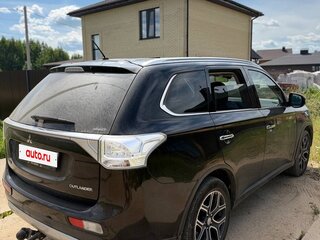 2014 Mitsubishi Outlander III Рестайлинг, чёрный, 1550000 рублей, вид 2