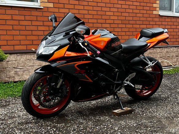 2008 Suzuki GSX-R 750, оранжевый, 800000 рублей - вид 2