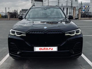 2020 BMW X7 40i I (G07), чёрный, 6290000 рублей, вид 2