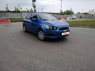 2014 Chevrolet Aveo II, синий, 440000 рублей, вид 2