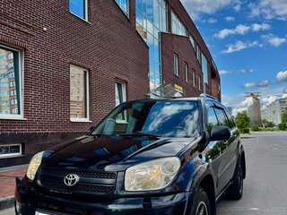 2003 Toyota RAV4 II (XA20) Рестайлинг, чёрный, 590000 рублей, вид 1
