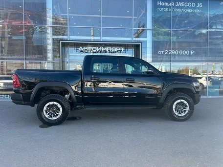 2025 Ram 1500 RHO V Рестайлинг, чёрный, 14150000 рублей, вид 4
