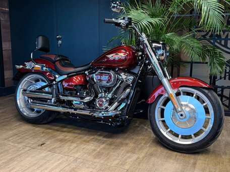 2023 Harley-Davidson Fat Boy, пурпурный, 3550000 рублей, вид 1