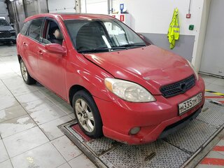 2004 Toyota Matrix I (E130), красный, 580000 рублей, вид 3