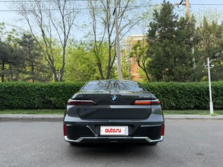 2023 BMW i7 eDrive50 I (G70), серый, 10293700 рублей, вид 4