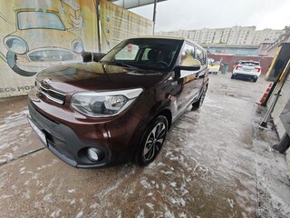 2017 Kia Soul II Рестайлинг, коричневый, 1410000 рублей, вид 1
