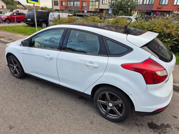 2013 Ford Focus III, белый, 600000 рублей - вид 4