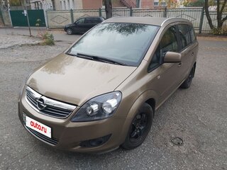 2013 Opel Zafira B Рестайлинг, бежевый, 900000 рублей, вид 3