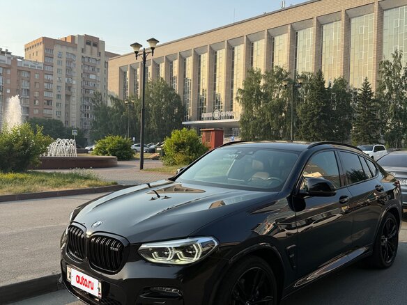 2020 BMW X4 M40i II (G02), чёрный, 6500000 рублей - вид 1