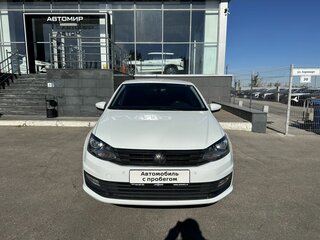 2016 Volkswagen Polo V Рестайлинг, белый, 1050000 рублей, вид 2