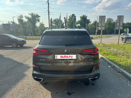 2021 BMW X5 40i IV (G05/G18), зелёный, 6000000 рублей, вид 4