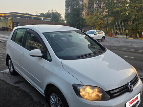 2012 Volkswagen Golf Plus BiFuel II, белый, вид 2