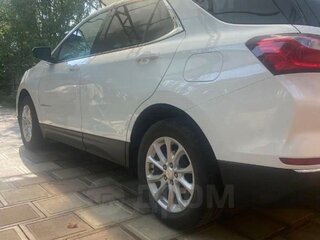 2019 Chevrolet Equinox III, белый, 1800000 рублей, вид 1