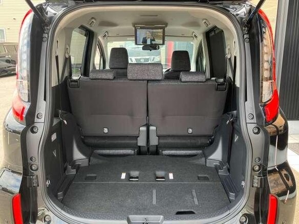 2023 Toyota Sienta III, серый, 1120700 рублей - вид 17