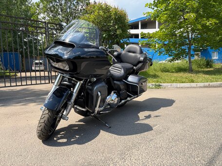 2022 Harley-Davidson Road Glide Limited, серый, 2359000 рублей, вид 1