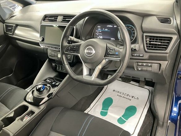 2022 Nissan Leaf II (ZE1), голубой, 1855000 рублей - вид 12