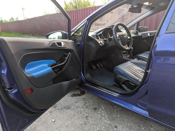 2016 Ford Fiesta Mk6 Рестайлинг, синий - вид 10