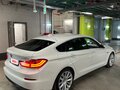 2013 BMW 5 серии 530d xDrive VI (F10/F11/F07) Рестайлинг, белый - вид 5