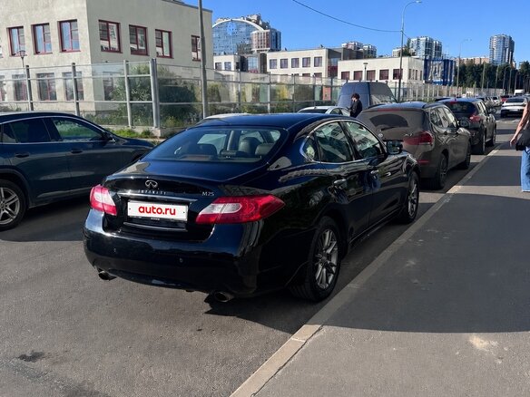 2011 Infiniti M25 IV, чёрный, 1179000 рублей - вид 1