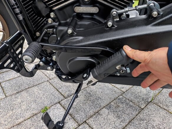 2022 Harley-Davidson Low Rider, серый, 1507680 рублей - вид 14