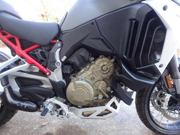 2022 Ducati Multistrada V4, чёрный, 2200000 рублей - вид 13