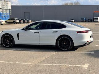 2019 Porsche Panamera 4 II, белый, 6900000 рублей, вид 5